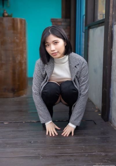 和爸爸kiss歌曲高清免费观看中文_字幕高清版在线播放